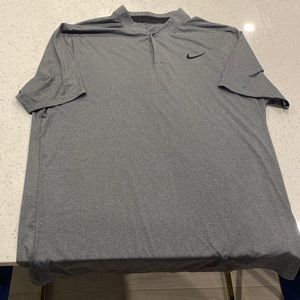 Gray Nike Golf shirt blade collar